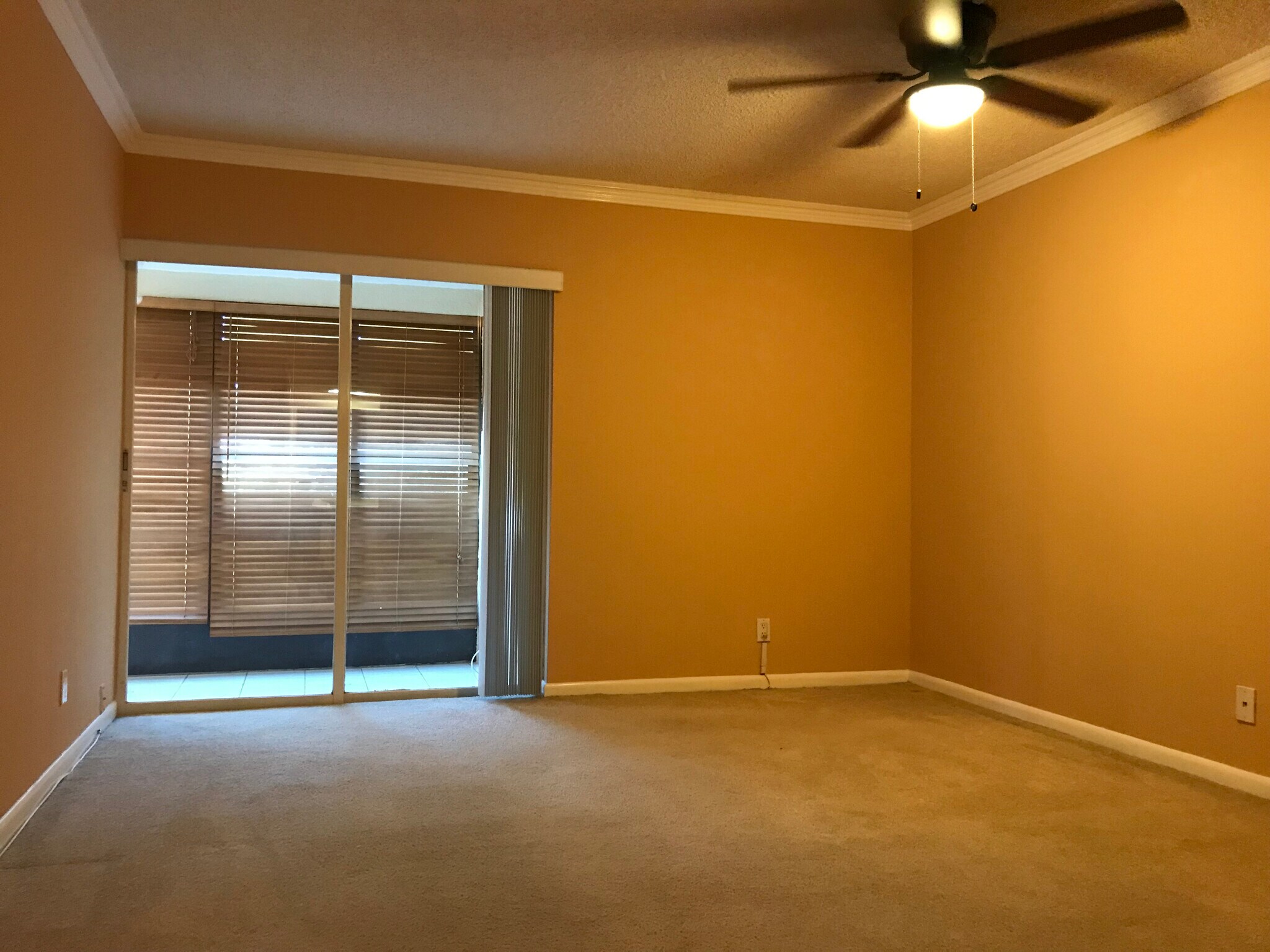 Building Photo - 2306 S Cypress Bend Dr