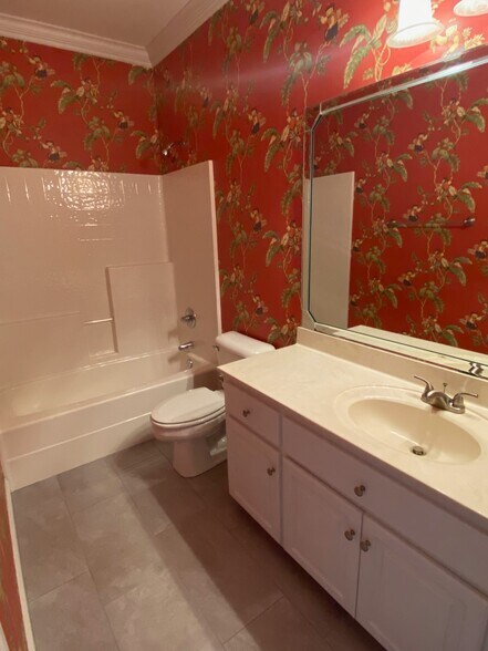 Building Photo - 4903 Pebble Beach Cir N