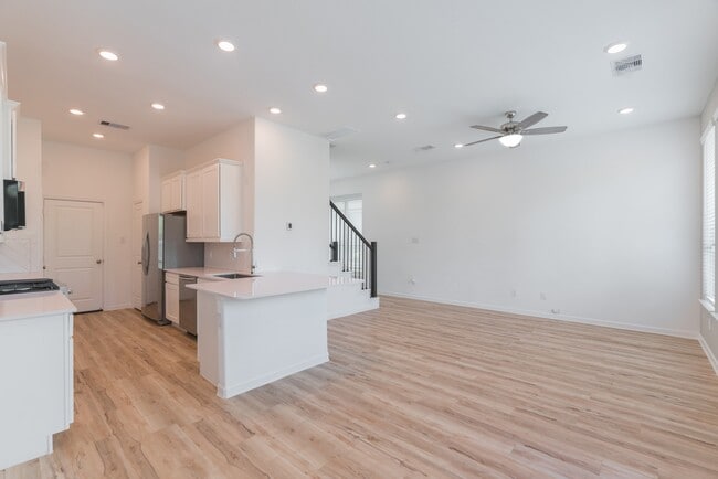 Building Photo - 546 Dry Fork Ln