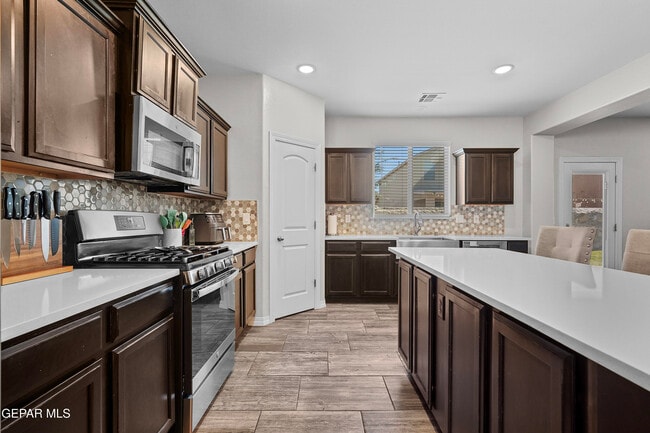 Building Photo - 4524 McBee Ct