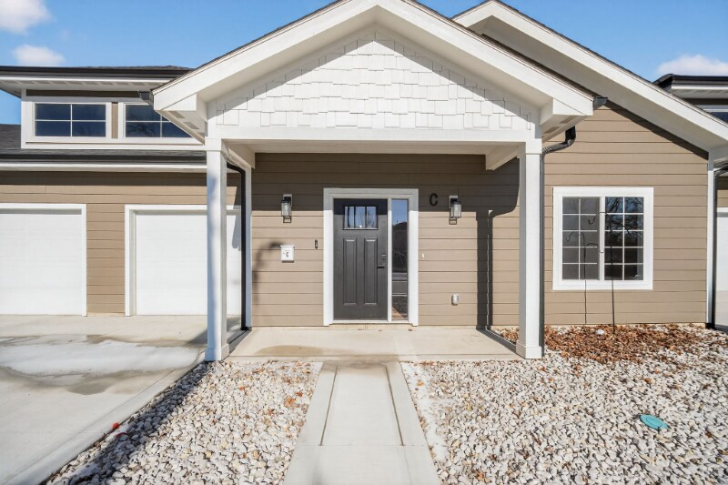 Building Photo - 508 W 2nd Ave