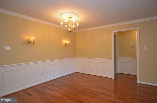 Building Photo - 166 Crossbow Ln