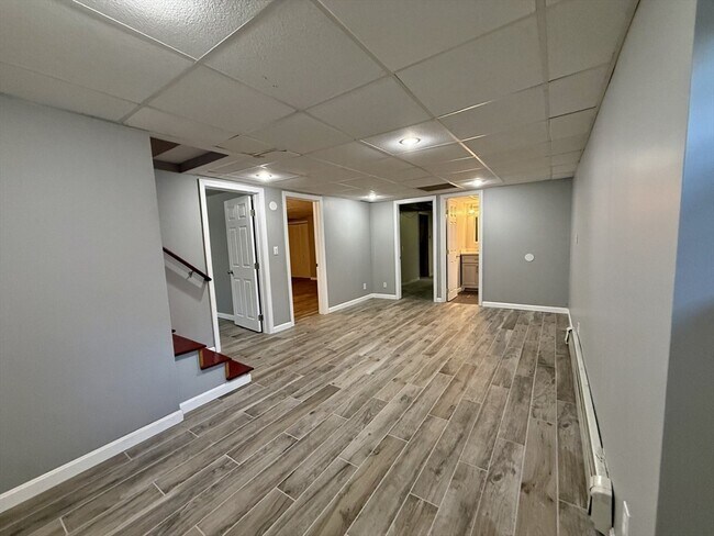 Building Photo - 3 Alaska Ave