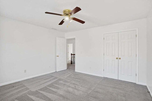 Building Photo - 1200 Cresthaven Ln NW