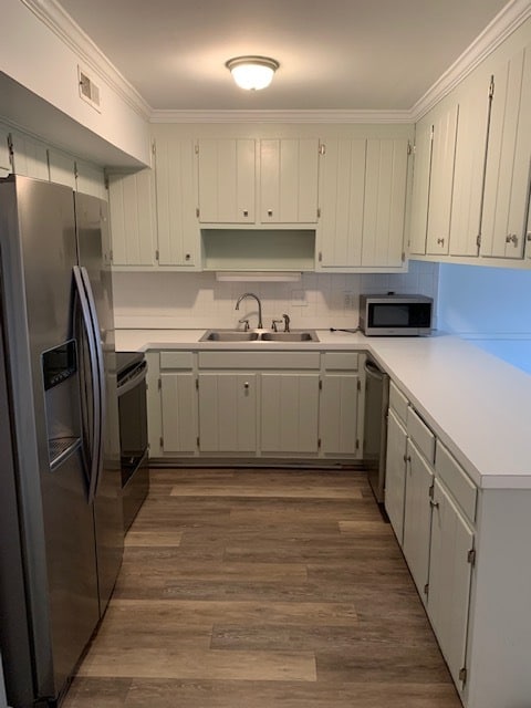 Kitchen - 105 Wellesley Dr