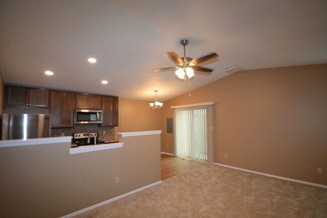 Building Photo - 4618 Excalibur Ct