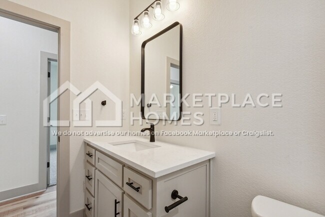 Building Photo - 1000 Clayton Rd