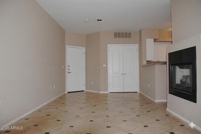 Building Photo - 1701 E Colter St