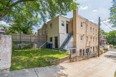 Building Photo - 1610 W St SE