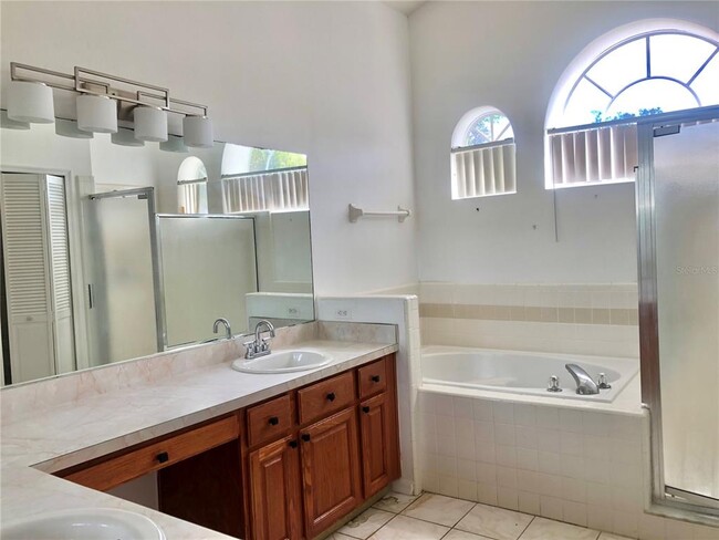 Building Photo - 6406 Canterlea Dr