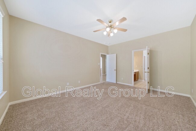 Building Photo - 20418 Cliff Park Ln