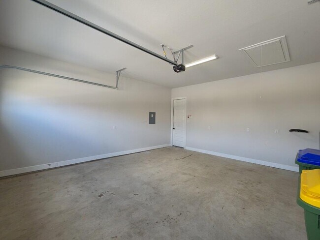 Building Photo - 17813 Clairess Ln