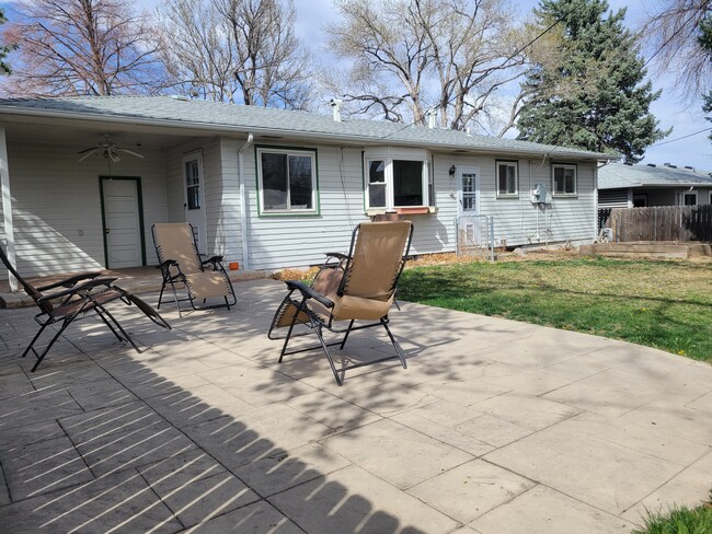 Building Photo - 4520 E Wyoming Pl