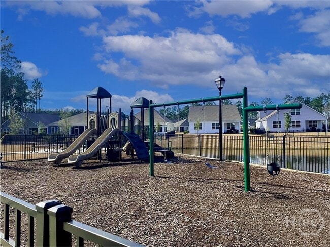 Building Photo - 156 Kraft Kove