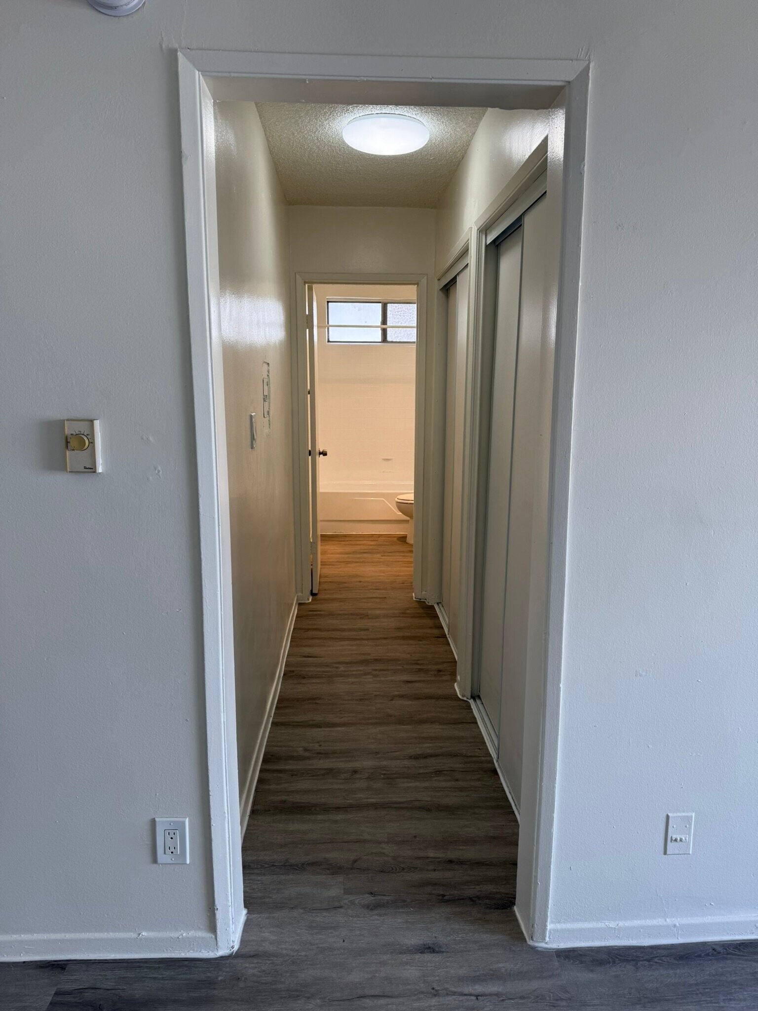 Building Photo - 915 N Wilton Pl