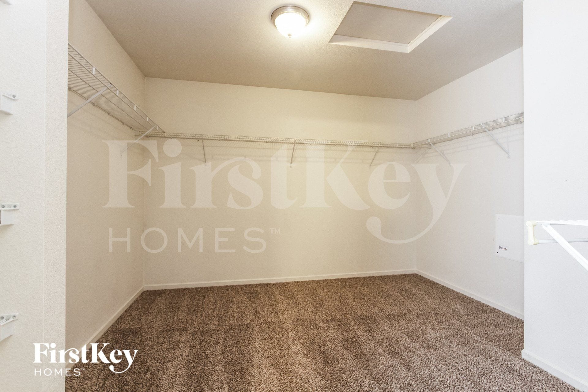 Building Photo - 10230 McClain Dr