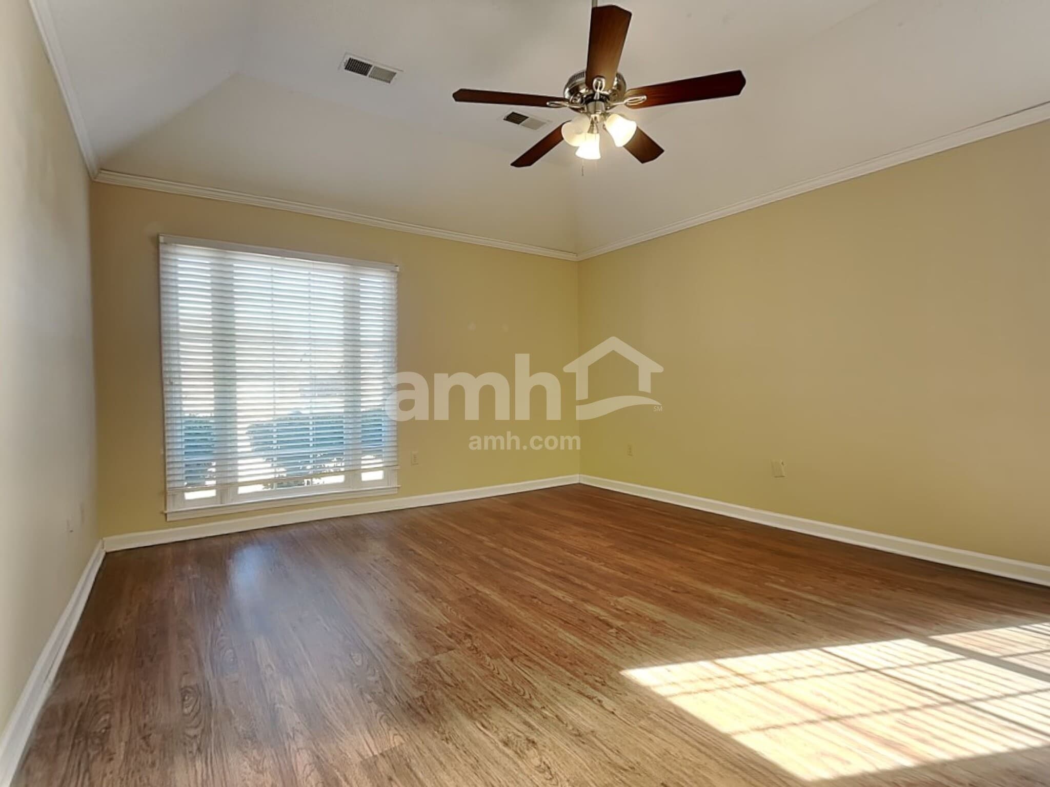 Building Photo - 9357 Bryant Trent Blvd