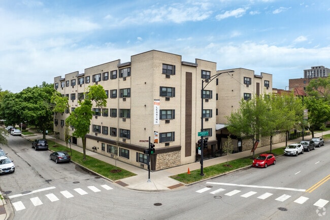 Building Photo - Sheridan Terrace - 6725 N Sheridan Rd