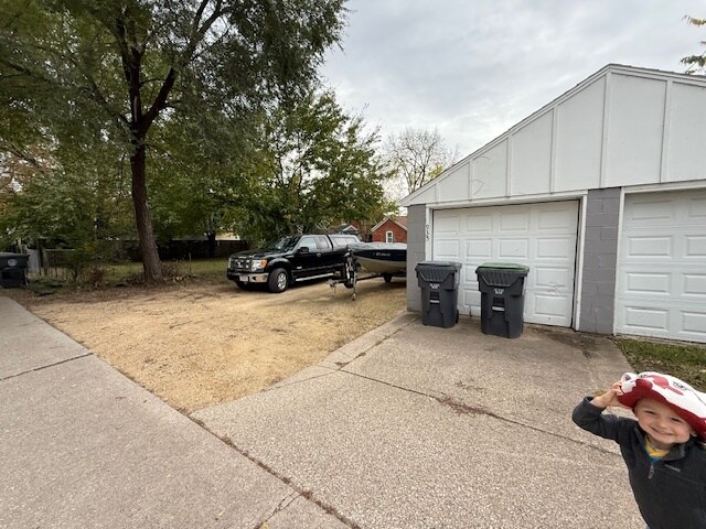 Building Photo - 935 Adams St