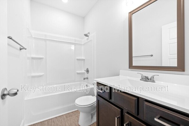 Building Photo - 750-K-101 Tracy Ln