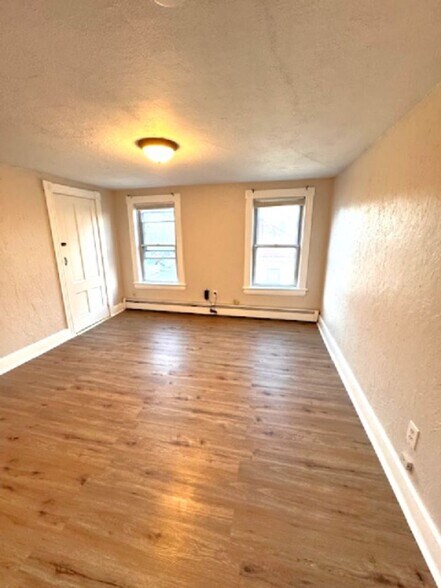 Building Photo - 7-9 Spring Street