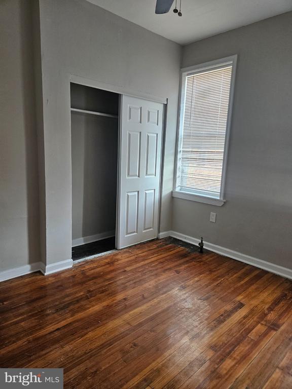 Building Photo - 5325 Webster St