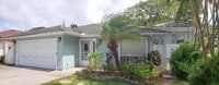 Building Photo - 4 br / 3 bath w/Lg Lanai &detached office ...