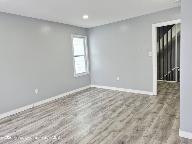 Building Photo - 124 Willow St