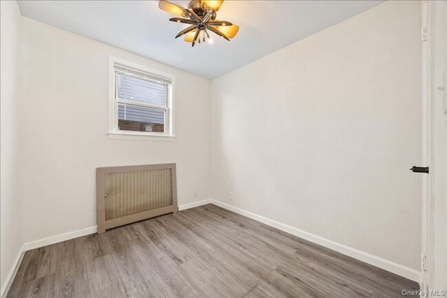 Building Photo - 124 Alexander Ave