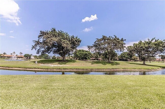 Building Photo - 4539 Luxemburg Ct