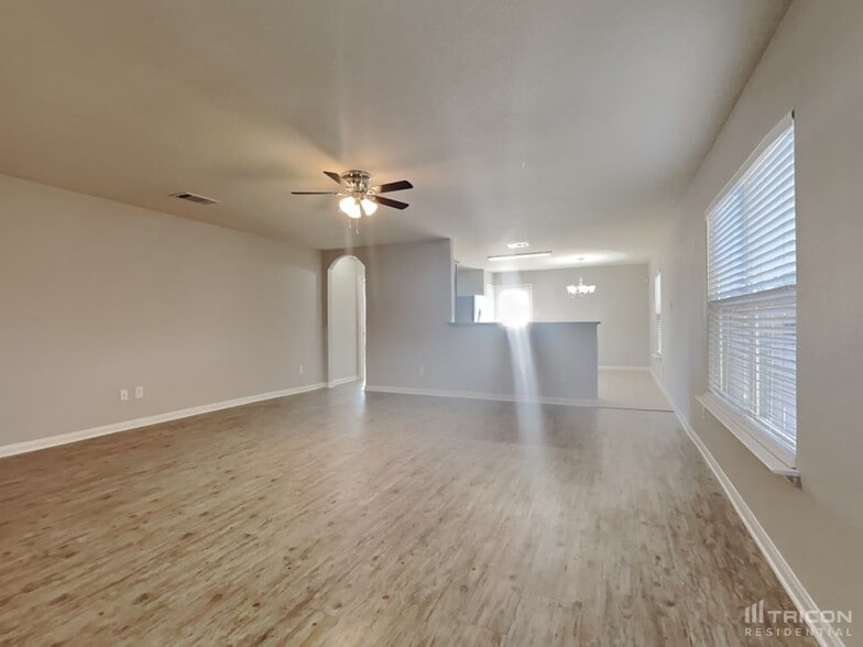 Building Photo - 1525 Treeta Trail