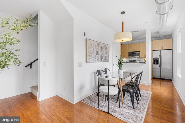Building Photo - 712-16-716 N 2nd St