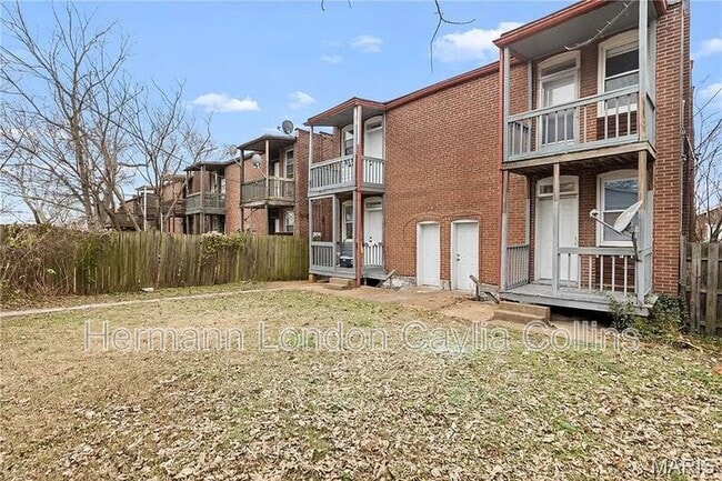 Building Photo - 4234 Dewey Ave
