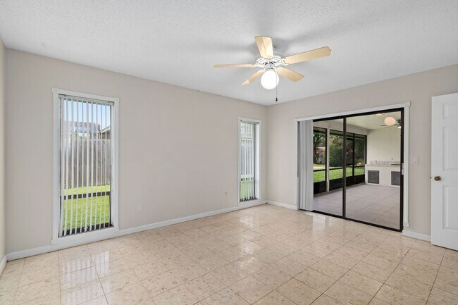 Building Photo - **Recently upgraded 4/2 pool home in Longw...