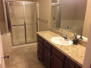 Building Photo - Luxury 3 Bedroom Townhome in Sandy!