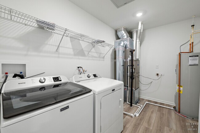 Building Photo - 624 Cassia Ct