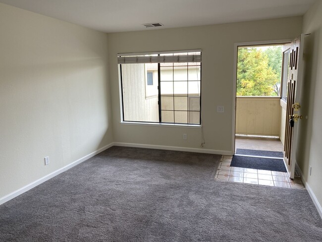 Building Photo - BLOSSOM VALLEY - spacious condominium, des...