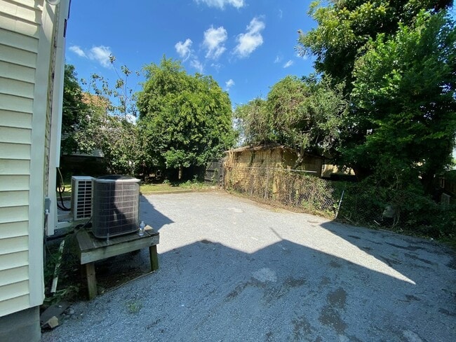 Building Photo - 8 Orrs Ct