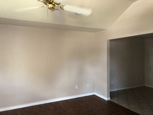 Building Photo - Spacious 3 Bedroom, 3 Bathroom Duplex in Steeplechase – Available for SUBLEASE August 4, 2025