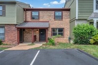 Building Photo - 13351 Hiddencrest Ln