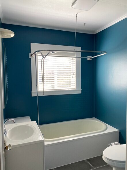 Bathroom - 509 Spruce St E