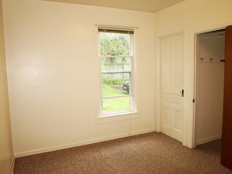 Bedroom 2 - 1935 University Ave