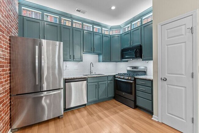 Building Photo - Build Equity While Leasing - Lease and Own...