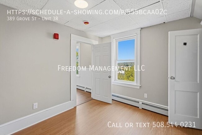 Building Photo - 389 Grove St