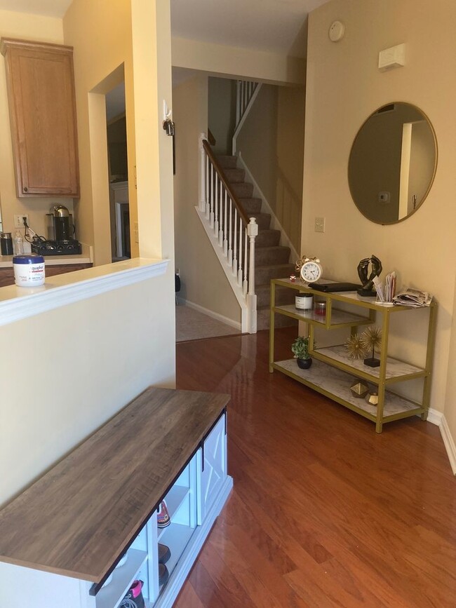 Building Photo - 616 Springhouse Ln