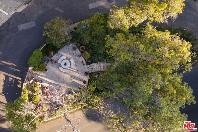 Building Photo - 3278 Primera Ave