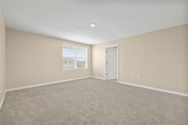 Building Photo - 16847 Delia St