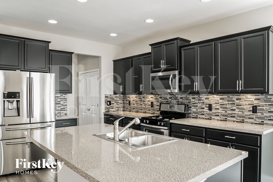 Building Photo - 3141 Lacewing Dr