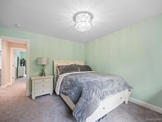 Building Photo - 3511 Lakecrest Dr