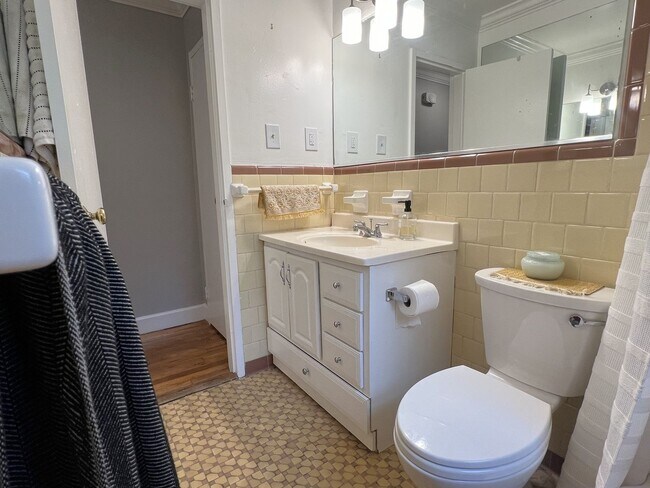 Building Photo - 1BR - Piedmont Park!